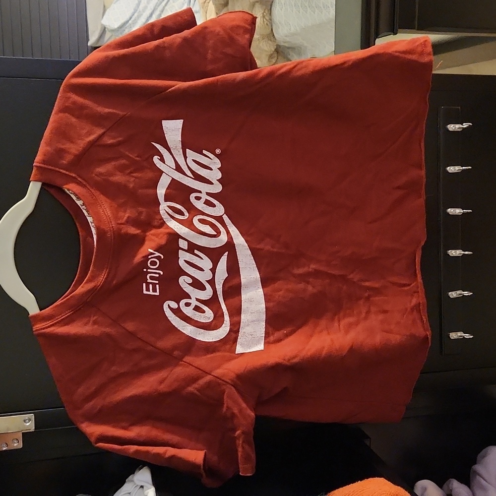 Coca-Cola Cropped Shirt Medium EUC
